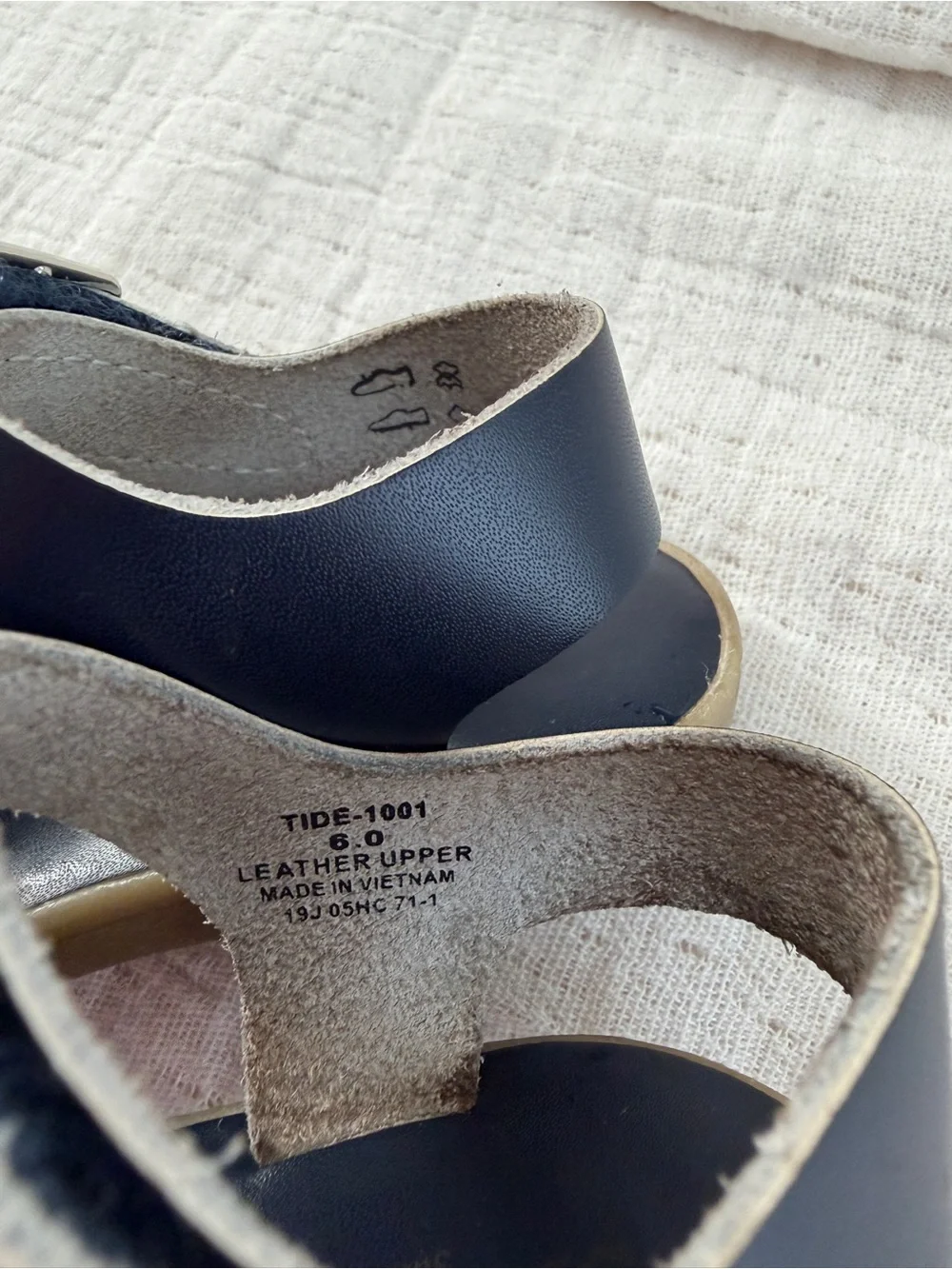 Footmates Velcro strap sandals